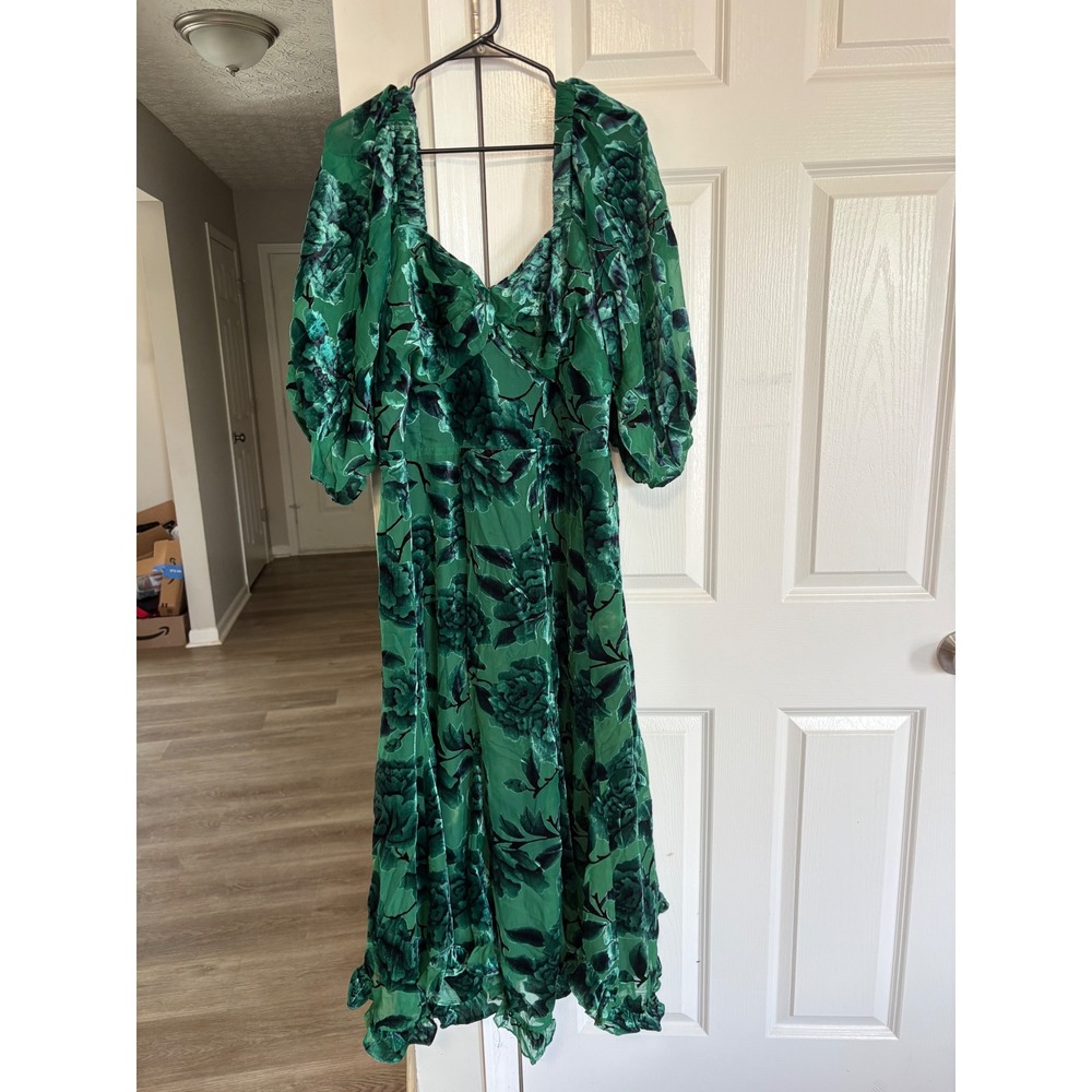 Hutch Green Floral Velvet Twist Front Puff Sleeve Midi Dress Womens 1X - Picture 2 of 6